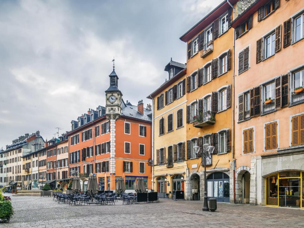 L'Ecrin De Chambery, Coeur De Centre Ville, Calme Et Espace Room photo